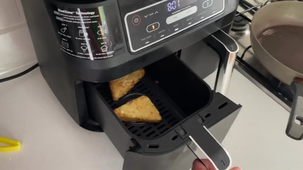 A image of Ninja Foodi Dual Zone Air Fryer Review